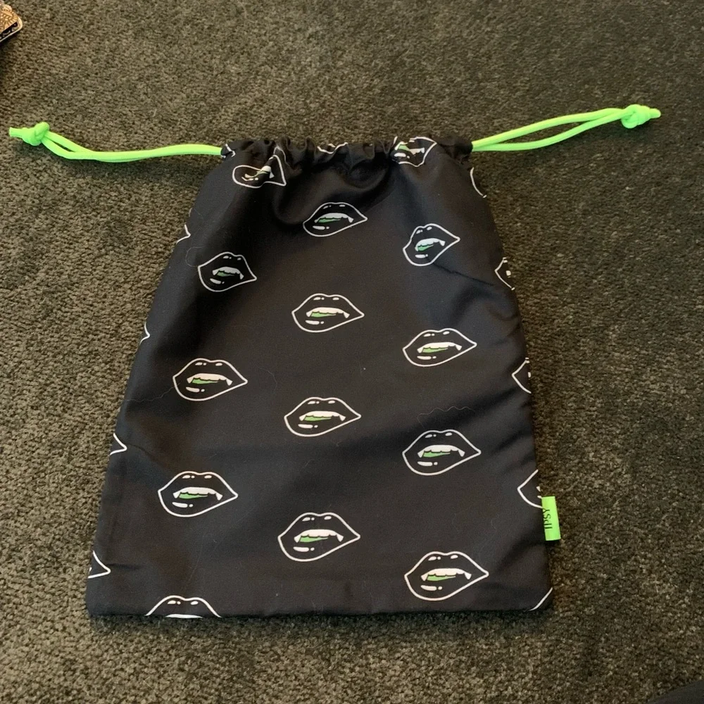 Ipsy ‘Fangs Out’ Glam Cosmetic Drawstring Pouch Bag